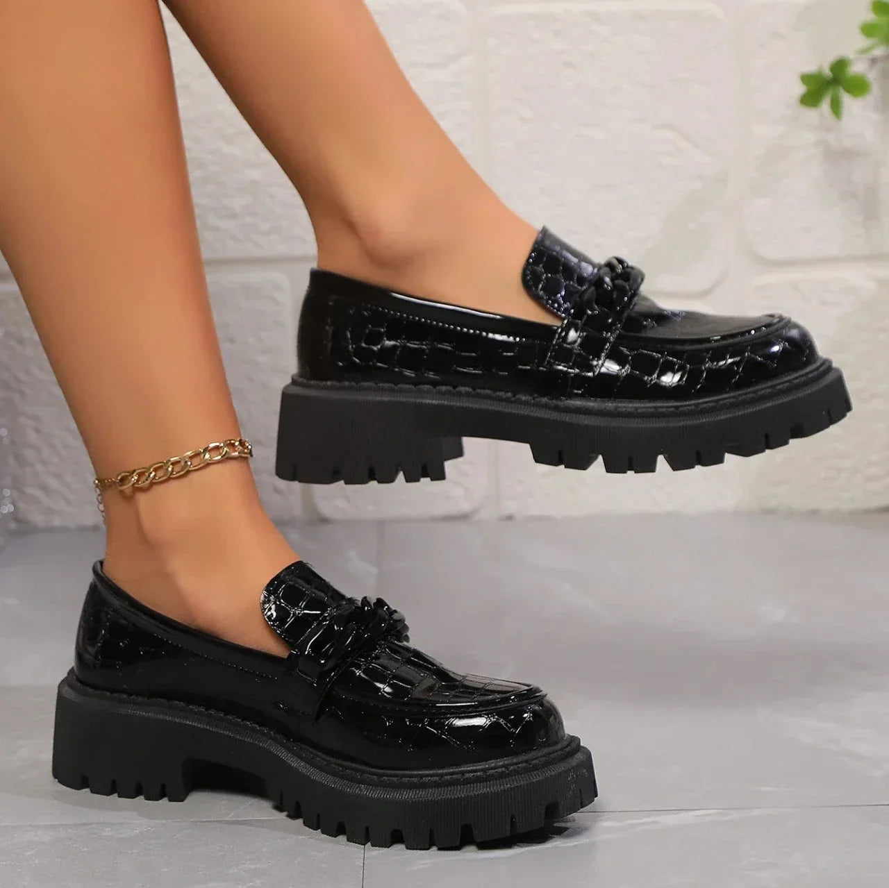 Nia Croc Platform