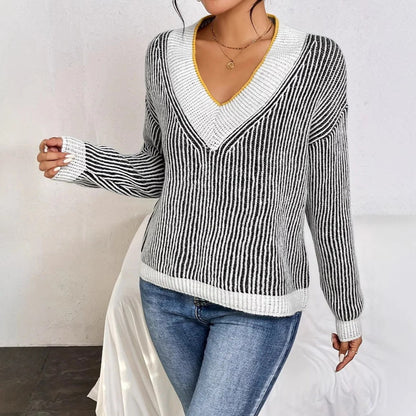 Monochrome Knit Pullover